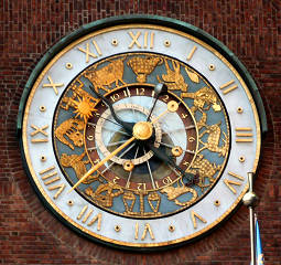 オスロ市庁舎 時計