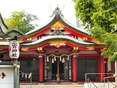 二宮神社拝殿